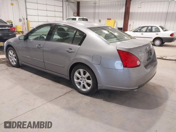 2007 Nissan Maxima SL with VIN 1N4BA41E57C805174, listed as a IAAI auction lot 41421384 with 174,485 mi miles and . Bid and sale history available at DreamBid. Image 3.