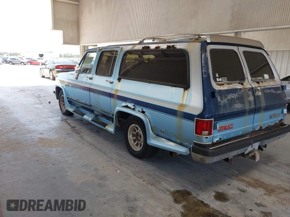 1989 GMC Suburban with VIN 1GKER16K7KF509078, listed as a IAAI auction lot 42593032 with 86,175 mi miles and . Bid and sale history available at DreamBid. Image 3.