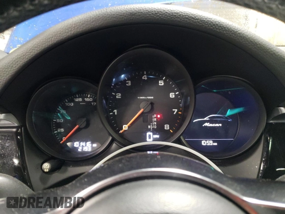 2018 Porsche Macan with VIN WP1AA2A50JLB07247, listed as a Copart auction lot 46534705 with 101,416 mi miles and Salvage Title. Bid and sale history available at carsss.com. Image 9.