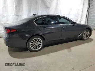 2022 BMW 5 Series 530i xDrive with VIN WBA13BJ06NWX75054, listed as a Copart auction lot 45569625 with 36,098 mi miles and Clean Title. Bid and sale history available at carsss.com. Image 3.