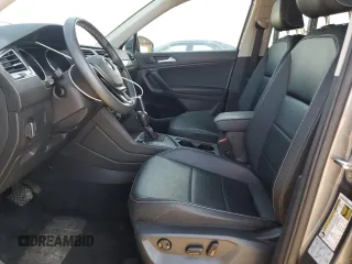 2021 Volkswagen Tiguan SE with VIN 3VV3B7AX6MM078802, listed as a Copart auction lot 61371795 with 69,967 mi miles and Salvage title. Bid and sale history available at DreamBid. Image 7.