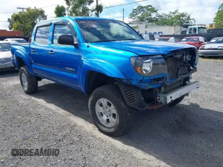 2008 Toyota Tacoma z VIN 3TMLU42N88M017493, wystawiony jako IAAI lot #41573807 z przebiegiem 182 667 mil mil oraz . Historia ofert i sprzedaży dostępna na DreamBid. Obrazek 1.