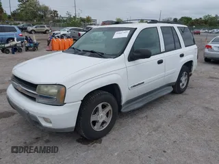 2003 Chevrolet TrailBlazer LS with VIN 1GNDS13S732101387, listed as a IAAI auction lot 41847763 with 172,939 mi miles. Bid and sale history available at carsss.com. Image 2.