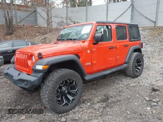 2018 Jeep Wrangler Unlimited Sport z VIN 1C4HJXDN4JW198045, wystawiony jako IAAI lot #41930547 z przebiegiem 62 402 mil mil oraz . Historia ofert i sprzedaży dostępna na DreamBid. Obrazek 2.