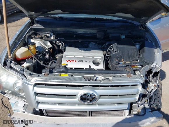 2006 Toyota Highlander w/3rd Row with VIN JTEEP21A560147097, listed as a IAAI auction lot 41602331 with 138,949 mi miles. Bid and sale history available at carsss.com. Image 10.