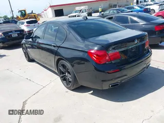 2012 BMW 7 Series 750i с VIN WBAKA8C54CDV99880, выставлен на аукционе IAAI как лот 42457445 с пробегом 140 136 миль миль и . История ставок и продаж доступна на DreamBid. Изображение 3.