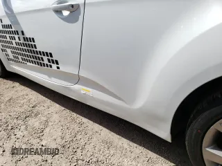 2017 Hyundai Veloster with VIN KMHTC6AD1HU322526, listed as a Copart auction lot 49550693 with 47,781 mi miles. Bid and sale history available at carsss.com. Image 12.