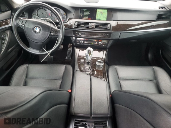 2013 BMW 5 Series 528i xDrive z VIN WBAXH5C52DD107185, wystawiony jako Copart lot #56582315 z przebiegiem 114 550 mil mil oraz Czysty tytuł • Clean title. Historia ofert i sprzedaży dostępna na DreamBid. Obrazek 8.