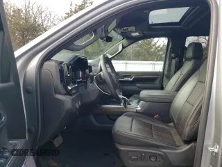 2024 Chevrolet Silverado 3500HD High Country with VIN 2GC4YVEY2R1127386, listed as a Copart auction lot 79103684 with 19,715 mi miles and Salvage Title. Bid and sale history available at carsss.com. Image 7.