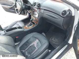 2009 Mercedes-Benz CLK-Class 3.5L with VIN WDBTJ56H89F266069, listed as a IAAI auction lot 41993748 with 141,828 mi miles. Bid and sale history available at carsss.com. Image 5.