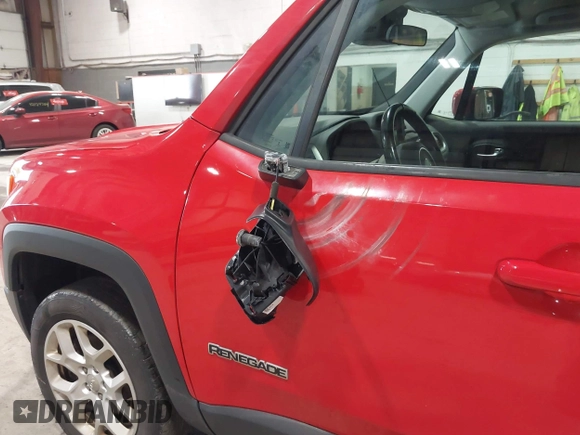 2018 Jeep Renegade Latitude with VIN ZACCJBBB8JPH30688, listed as a IAAI auction lot 42205960 with Not Provided miles and . Bid and sale history available at carsss.com. Image 6.
