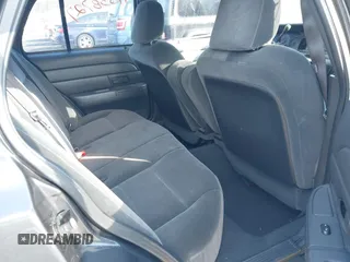 2005 Ford Police Interceptor z VIN 2FAHP71W95X170821, wystawiony jako IAAI lot #41538727 z przebiegiem 115 722 mil mil oraz . Historia ofert i sprzedaży dostępna na DreamBid. Obrazek 8.