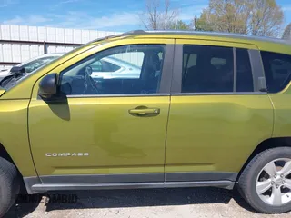 2012 Jeep Compass Latitude with VIN 1C4NJCEB9CD688401, listed as a IAAI auction lot 41801282 with 154,059 mi miles and . Bid and sale history available at carsss.com. Image 14.