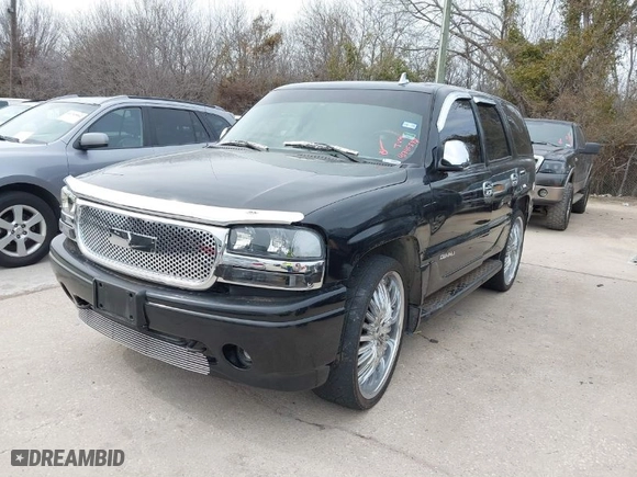 2006 GMC Yukon Denali with VIN 1GKEK63U36J163458, listed as a IAAI auction lot 41745840 with 276,307 mi miles. Bid and sale history available at carsss.com. Image 2.