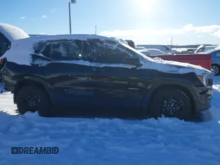 2022 GMC Terrain AT4 with VIN 3GKALYEV0NL258113, listed as a IAAI auction lot 41202956 with 22,982 mi miles and . Bid and sale history available at DreamBid. Image 13.