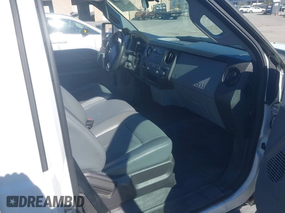 2013 Ford F-250 XL с VIN 1FDBF2A60DEA36359, выставлен на аукционе IAAI как лот 41638468 с пробегом 59 355 миль миль и . История ставок и продаж доступна на DreamBid. Изображение 5.