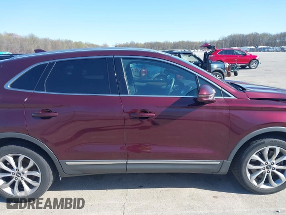 2016 Lincoln MKC Select z VIN 5LMCJ2C96GUJ00891, wystawiony jako IAAI lot #41962387 z przebiegiem 173 999 mil mil oraz . Historia ofert i sprzedaży dostępna na DreamBid. Obrazek 14.