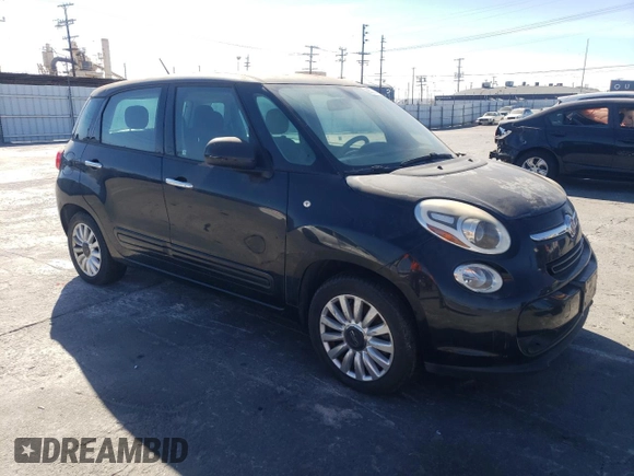 2014 FIAT 500L Easy with VIN ZFBCFABH4EZ020553, listed as a Copart auction lot 88782575 with 125,638 mi miles and Clean Title. Bid and sale history available at carsss.com. Image 4.