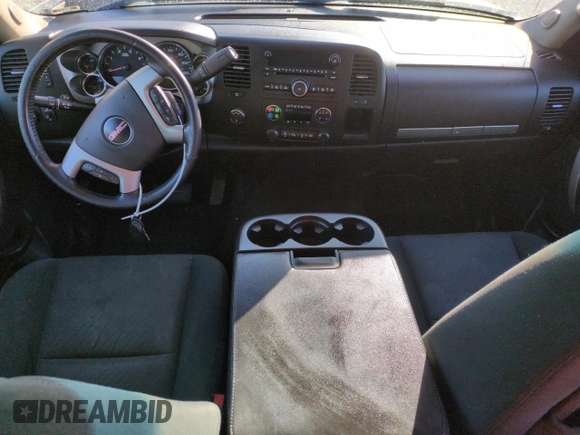 2012 GMC Sierra 3500HD SLT z VIN 1GT423E88CF211377, wystawiony jako Copart lot #50459685 z przebiegiem 185 197 mil mil oraz Szkoda całkowita • Salvage title. Historia ofert i sprzedaży dostępna na DreamBid. Obrazek 8.