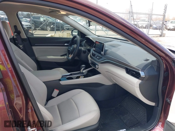 2024 Nissan Altima SV with VIN 1N4BL4DV1RN407831, listed as a IAAI auction lot 41979817 with 44,829 mi miles and . Bid and sale history available at DreamBid. Image 5.