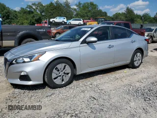 2020 Nissan Altima S with VIN 1N4BL4BV1LC261291, listed as a Copart auction lot 62482185 with 42,428 mi miles and Salvage title. Bid and sale history available at DreamBid. Image 1.