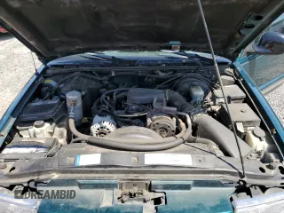 1998 Chevrolet Blazer LS with VIN 1GNDT13W5W2184533, listed as a Copart auction lot 59441555 with 124,339 mi miles and Clean title. Bid and sale history available at DreamBid. Image 12.