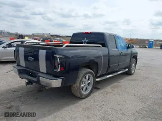 2011 Chevrolet Silverado 1500 LT with VIN 1GCRCSE04BZ232327, listed as a IAAI auction lot 41896146 with 146,402 mi miles. Bid and sale history available at carsss.com. Image 4.