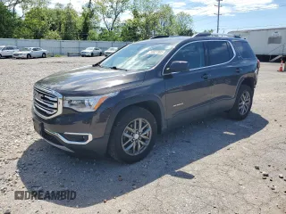 2017 GMC Acadia SLT z VIN 1GKKNULS2HZ173271, wystawiony jako Copart lot #55827905 z przebiegiem 134 345 mil mil oraz Szkoda całkowita • Salvage title. Historia ofert i sprzedaży dostępna na DreamBid. Obrazek 1.