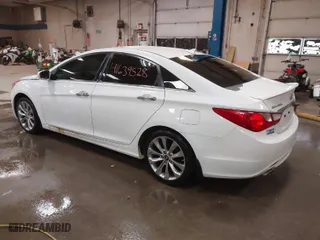 2012 Hyundai Sonata 2.4L Limited PZEV with VIN 5NPEC4ACXCH411104, listed as a IAAI auction lot 41639528 with 193,981 mi miles. Bid and sale history available at carsss.com. Image 3.