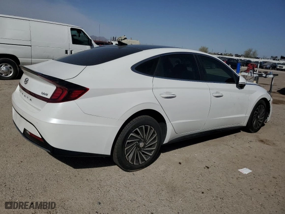 2021 Hyundai Sonata Hybrid Limited with VIN KMHL54JJ9MA031241, listed as a Copart auction lot 47324745 with 31,773 mi miles and Salvage Title. Bid and sale history available at carsss.com. Image 3.