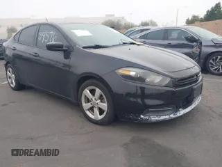 2015 Dodge Dart SXT z VIN 1C3CDFBBXFD319835, wystawiony jako IAAI lot #41884576 z przebiegiem 146 266 mil mil oraz . Historia ofert i sprzedaży dostępna na DreamBid. Obrazek 1.