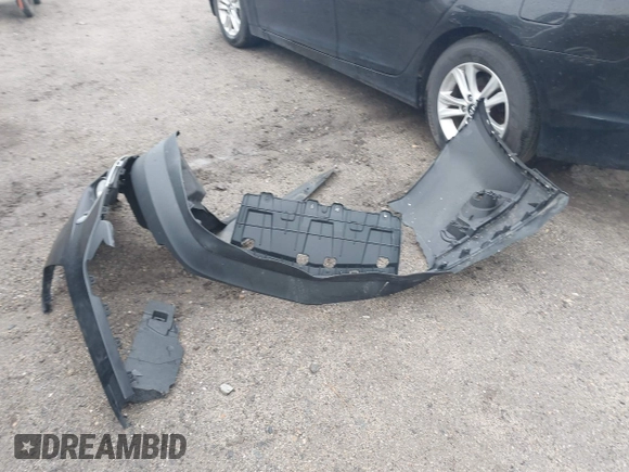 2019 Chevrolet Traverse LT Cloth with VIN 1GNEVGKW3KJ125855, listed as a IAAI auction lot 42058370 with 159,974 mi miles and . Bid and sale history available at DreamBid. Image 12.