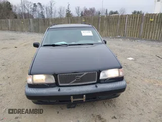 1996 Volvo 850 с VIN YV1LW5549T2173250, выставлен на аукционе IAAI как лот 41773998 с пробегом 224 384 миль миль и . История ставок и продаж доступна на DreamBid. Изображение 12.