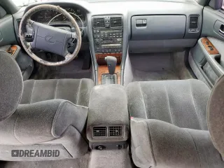1990 Lexus LS z VIN JT8UF11E0L0003497, wystawiony jako Copart lot #58539825 z przebiegiem 192 016 mil mil oraz Tytuł czysty. Historia ofert i sprzedaży dostępna na DreamBid. Obrazek 8.