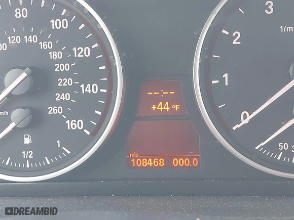 2011 BMW X5 35i with VIN 5UXZV4C59BL415034, listed as a IAAI auction lot 40969149 with 108,468 mi miles. Bid and sale history available at carsss.com. Image 15.