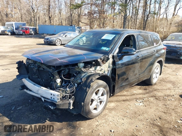 2021 Toyota Highlander L with VIN 5TDCZRBH8MS070150, listed as a IAAI auction lot 41642207 with 32,791 mi miles and . Bid and sale history available at DreamBid. Image 17.