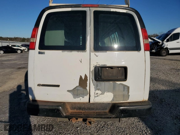 2008 Chevrolet Express Cargo Van with VIN 1GCGG25C481119510, listed as a Copart auction lot 47071765 with 392,884 mi miles and Salvage Title. Bid and sale history available at carsss.com. Image 6.