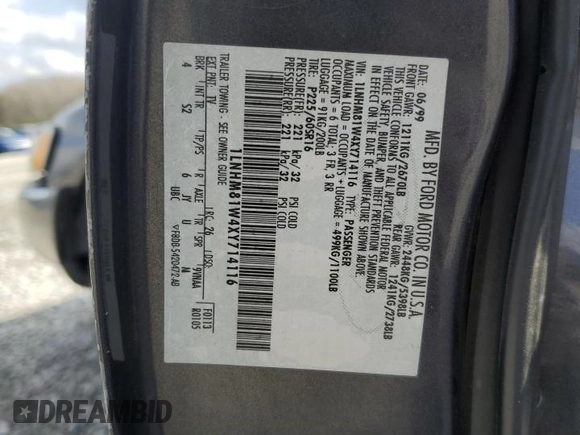 1999 Lincoln Town Car Executive z VIN 1LNHM81W4XY714116, wystawiony jako Copart lot #44424595 z przebiegiem 210 041 mil mil oraz Szkoda całkowita • Salvage title. Historia ofert i sprzedaży dostępna na DreamBid. Obrazek 12.