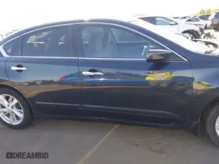 2014 Nissan Altima 2.5 SV with VIN 1N4AL3AP0EC264162, listed as a IAAI auction lot 41766855 with 135,091 mi miles. Bid and sale history available at carsss.com. Image 13.