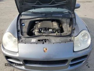 2005 Porsche Cayenne z VIN WP1AA29P65LA23655, wystawiony jako Copart lot #55174175 z przebiegiem 153 837 mil mil oraz Szkoda całkowita • Salvage title. Historia ofert i sprzedaży dostępna na DreamBid. Obrazek 11.