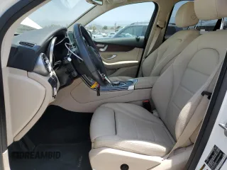 2019 Mercedes-Benz GLC 300 with VIN WDC0G4JB5KF614670, listed as a Copart auction lot 62017055 with 56,575 mi miles and Salvage title. Bid and sale history available at DreamBid. Image 7.