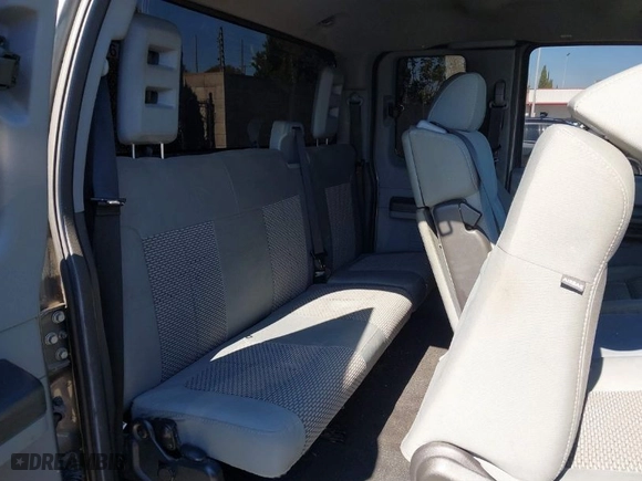 2011 Ford Super Duty F-250 SRW XL with VIN 1FT7X2A65BEA25829, listed as a IAAI auction lot 41633670 with 214,688 mi miles. Bid and sale history available at carsss.com. Image 8.