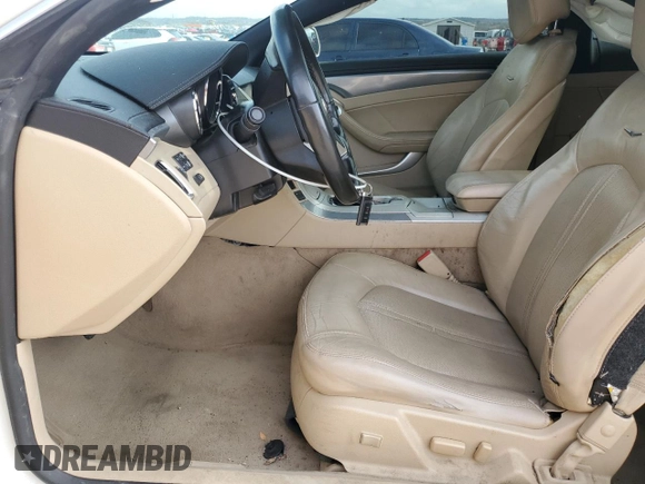 2014 Cadillac CTS Performance with VIN 1G6DG1E35E0190085, listed as a Copart auction lot 84347104 with 142,720 mi miles and Salvage title. Bid and sale history available at DreamBid. Image 7.