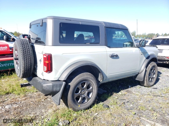 2022 Ford Bronco with VIN 1FMDE5AP8NLB09805, listed as a Copart auction lot 68618924 with 70,488 mi miles and Salvage Title. Bid and sale history available at carsss.com. Image 3.