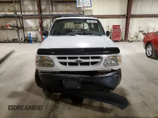 1998 Ford Explorer Sport z VIN 1FMYU24X2WUC07528, wystawiony jako Copart lot #44371365 z przebiegiem 195 798 mil mil oraz Szkoda całkowita • Salvage title. Historia ofert i sprzedaży dostępna na DreamBid. Obrazek 5.