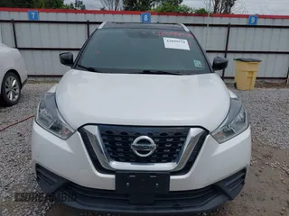 2020 Nissan Kicks SV z VIN 3N1CP5CV5LL527197, wystawiony jako IAAI lot #42099579 z przebiegiem 80 482 mil mil oraz . Historia ofert i sprzedaży dostępna na DreamBid. Obrazek 13.