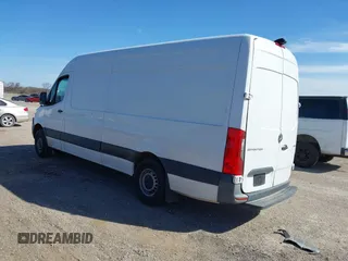 2021 Mercedes-Benz Sprinter Cargo with VIN W1Y40CHY2MT062027, listed as a IAAI auction lot 41795059 with 103,786 mi miles. Bid and sale history available at carsss.com. Image 3.