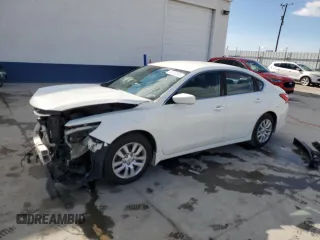 2016 Nissan Altima S with VIN 1N4AL3AP6GN389030, listed as a Copart auction lot 49733305 with 130,879 mi miles and Salvage Title. Bid and sale history available at carsss.com. Image 1.