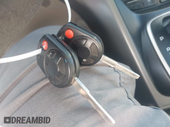 2013 Ford Escape SE с VIN 1FMCU9GXXDUD88843, выставлен на аукционе IAAI как лот 41851314 с пробегом 209 085 миль миль и . История ставок и продаж доступна на DreamBid. Изображение 11.
