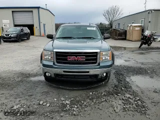 2011 GMC Sierra 1500 SLE with VIN 1GTR2VE34BZ332202, listed as a Copart auction lot 52744135 with 101,949 mi miles and Salvage Title. Bid and sale history available at carsss.com. Image 11.